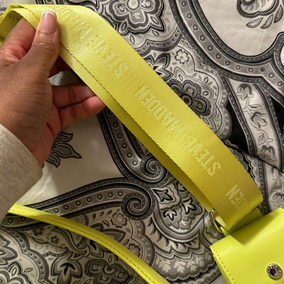 steve madden | top handle | cross body bag | removeable straps | - Picture 5 of 5